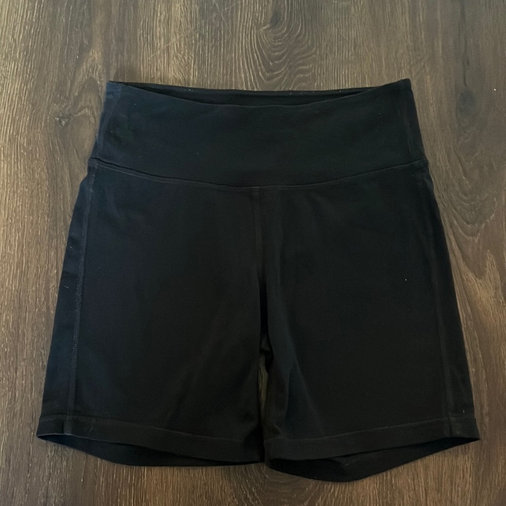 Athleta black biker shorts size small